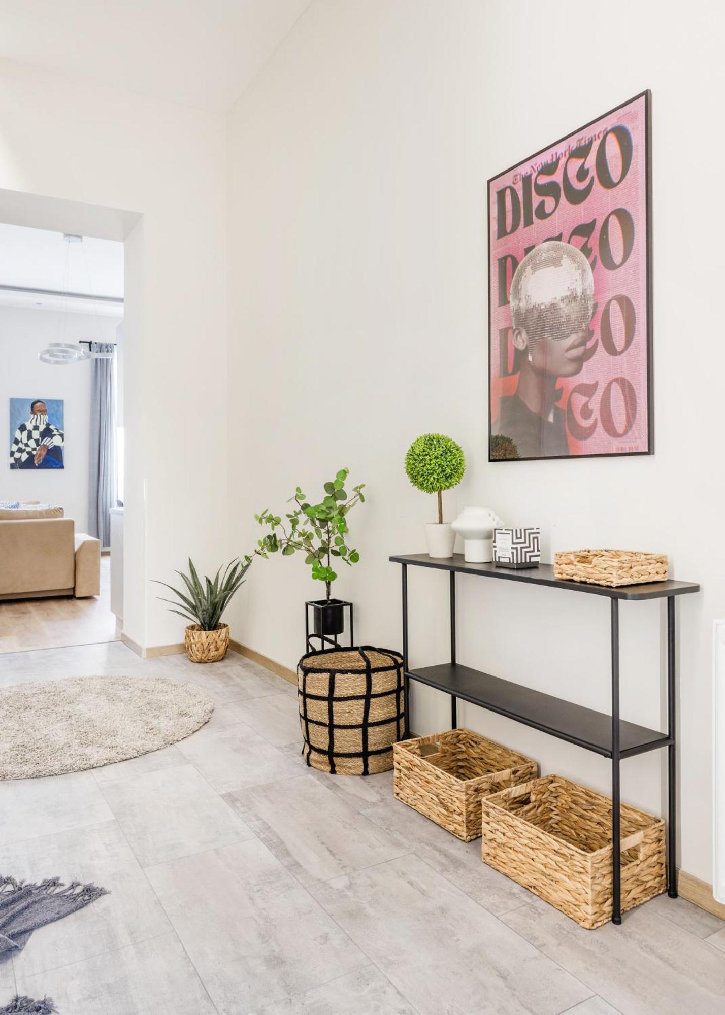 Central Budapest Oasis - Modern Charm, Timeless Comfort エクステリア 写真